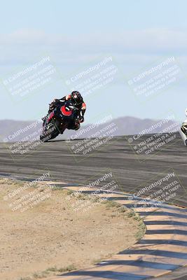 media/Nov-16-2025-Race Pace (Sun) [[8c5fa54630]]/Verified Riders/1-Turns 9 and 10 (925am)/